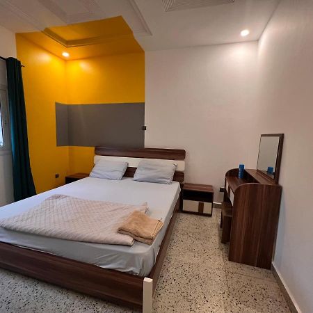 Smb-Gn Residence Lambandji - Electricite Et Wifi H24 Conakry Eksteriør bilde