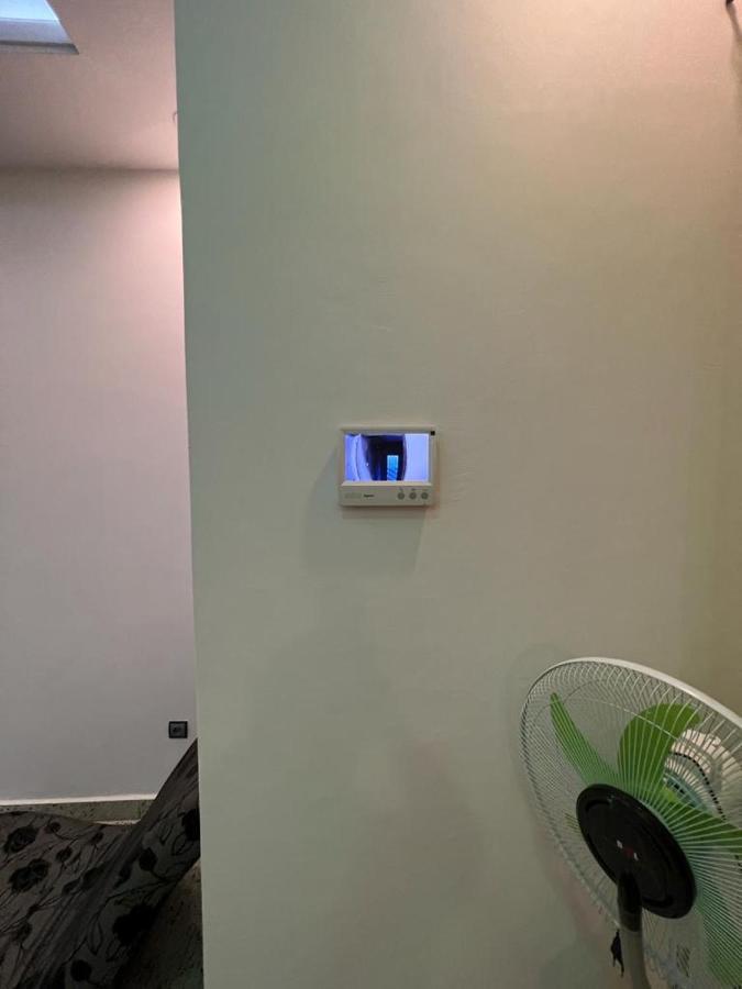 Smb-Gn Residence Lambandji - Electricite Et Wifi H24 Conakry Eksteriør bilde