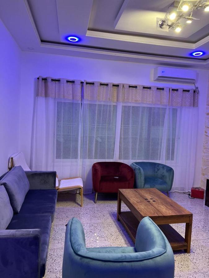 Smb-Gn Residence Lambandji - Electricite Et Wifi H24 Conakry Eksteriør bilde